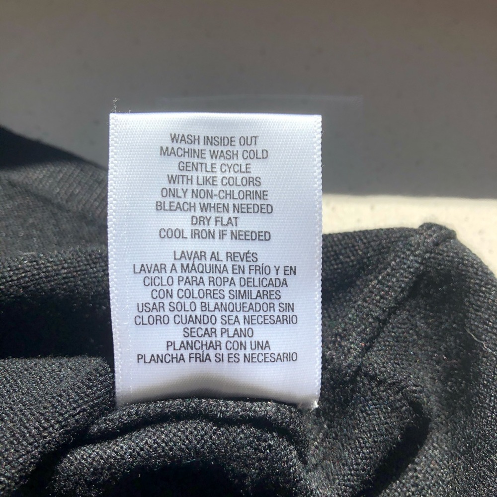 Dress - Picture 6 of 6